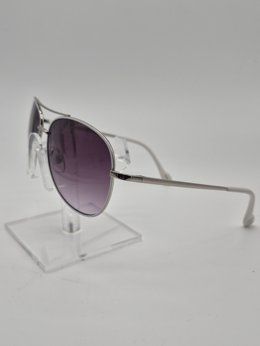 JESSICA SIMPSON- Womens Aviator Sunglasses J402 Wh/Slv